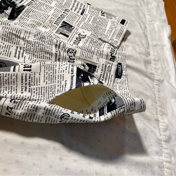 ELMWOOD NEWSPAPER PRINT MATCHING SET - Picture 5 of 14